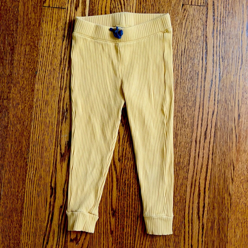 Hanna andersson mustard colored leggings